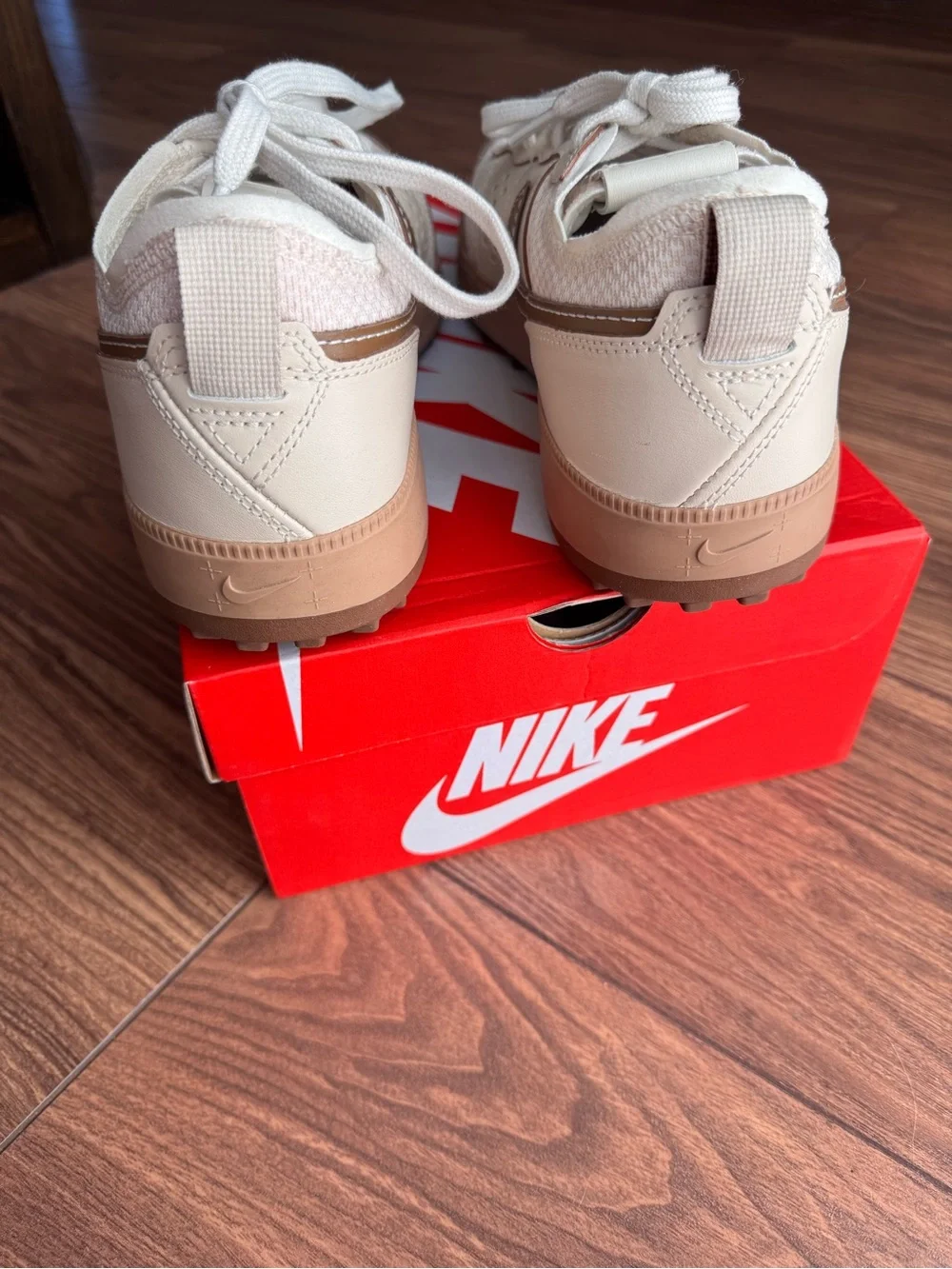 Men’s Nike C1TY “Pale Ivory/LT British Tan-Hemp size 11 Low-Top Casual Sneakers